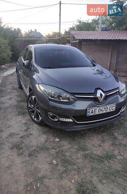 Хэтчбек Renault Megane 2015 в 