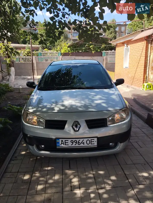 Седан Renault Megane 2004 в 