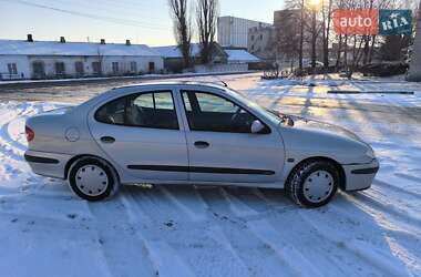 Седан Renault Megane 2003 в Межевой