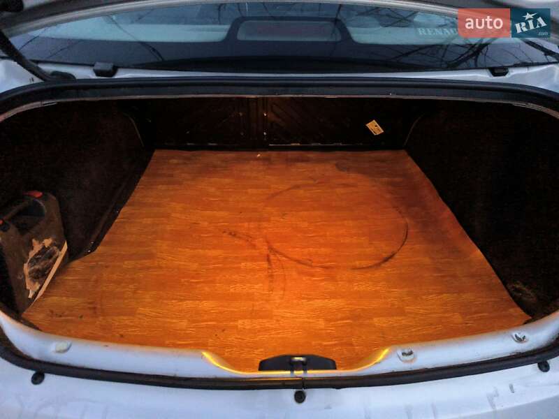 Седан Renault Megane 2003 в Межевой