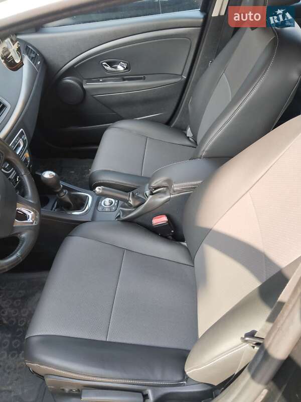Универсал Renault Megane 2013 в Южноукраинске фото 9 Универсал Renault Megane 2013 в Южноукраинске