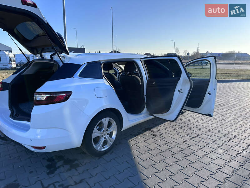 Универсал Renault Megane 2017 в Новоднестровске