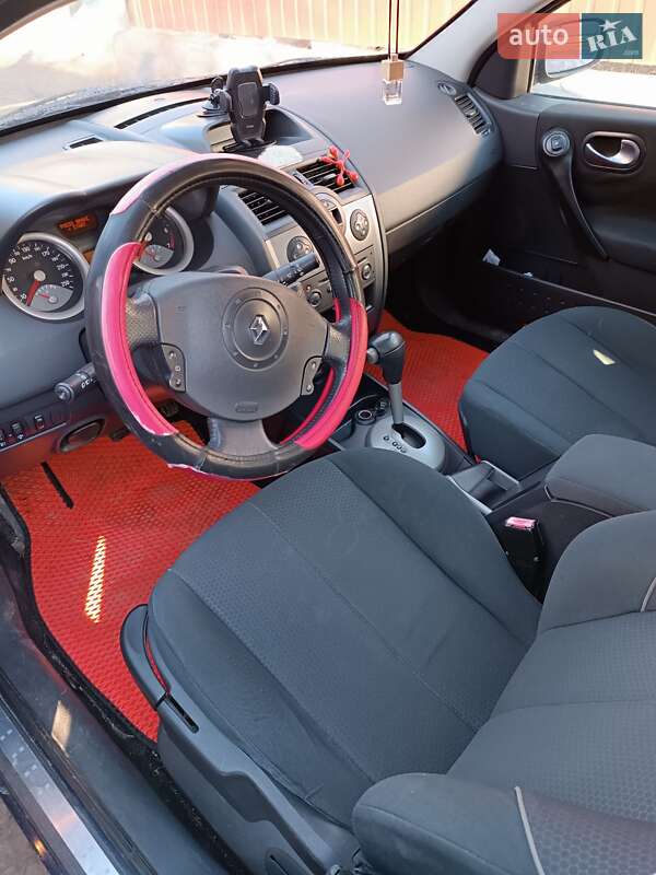 Седан Renault Megane 2003 в Дубно