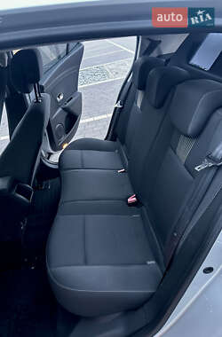 Хэтчбек Renault Megane 2010 в 