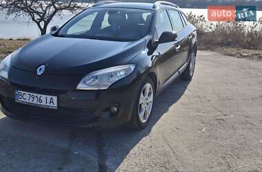 Универсал Renault Megane 2011 в Нетешине