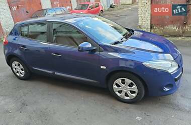 Хэтчбек Renault Megane 2009 в 