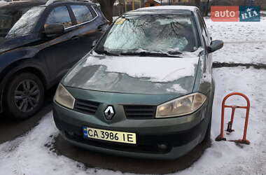 Хэтчбек Renault Megane 2003 в 