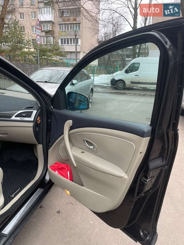 Хэтчбек Renault Megane 2010 в Киеве фото 24 Хэтчбек Renault Megane 2010 в Киеве