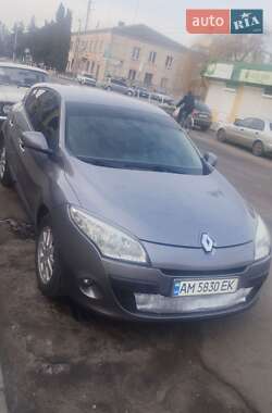Хетчбек Renault Megane 2009 в 