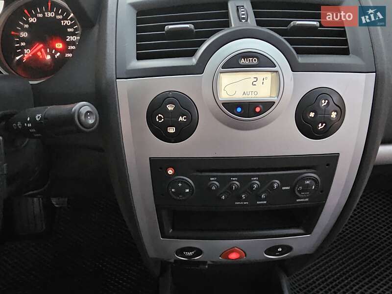 Седан Renault Megane 2009 в Кропивницком
