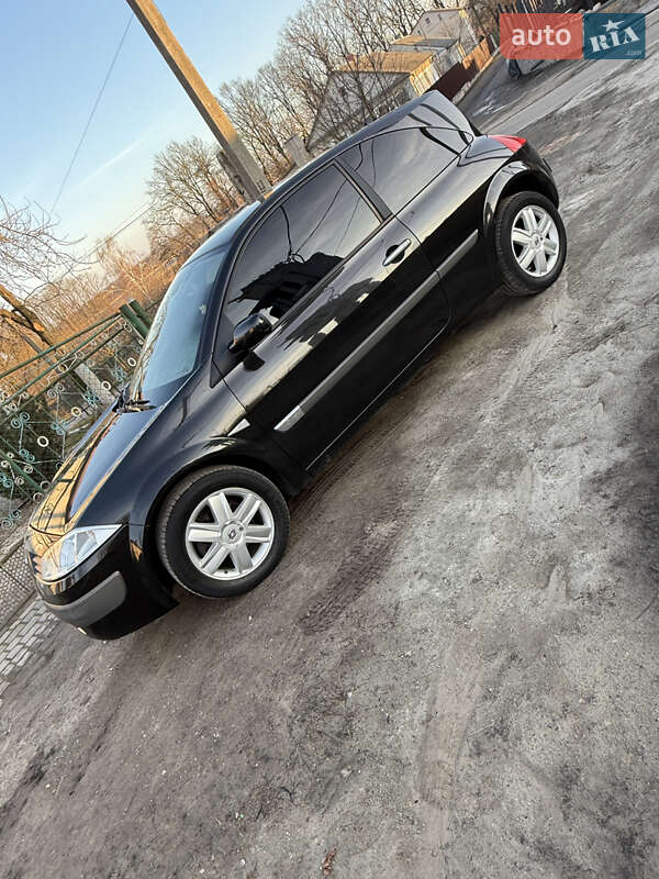 Купе Renault Megane 2005 в Горохове