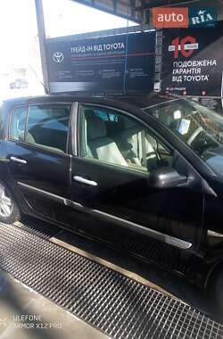Хэтчбек Renault Megane 2002 в 