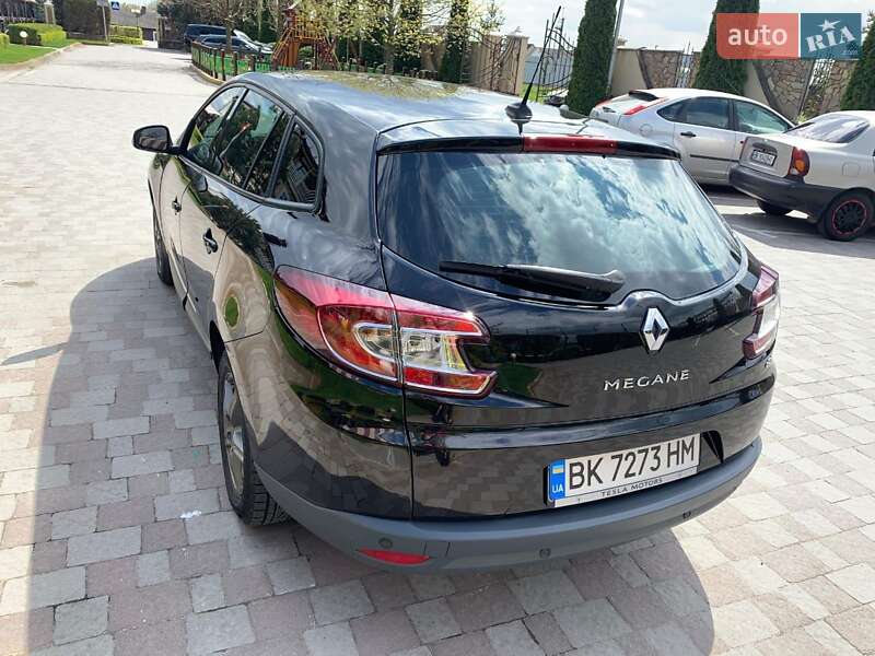 Универсал Renault Megane 2011 в Сарнах