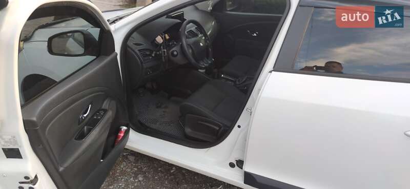 Хэтчбек Renault Megane 2013 в Ужгороде