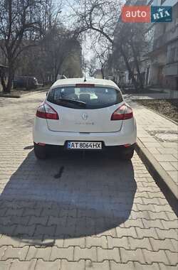 Хетчбек Renault Megane 2014 в Чернівцях