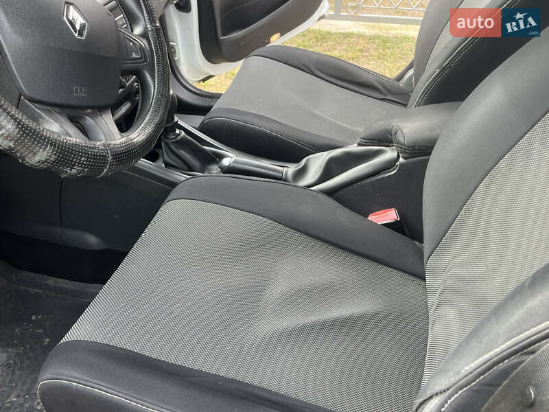 Универсал Renault Megane 2010 в Сарнах фото 15 Универсал Renault Megane 2010 в Сарнах