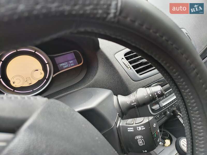 Універсал Renault Megane 2011 в Рівному фото 4 Універсал Renault Megane 2011 в Рівному