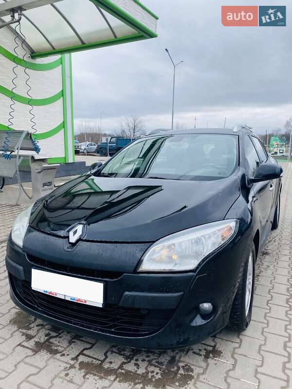 Универсал Renault Megane 2011 в Нововолынске