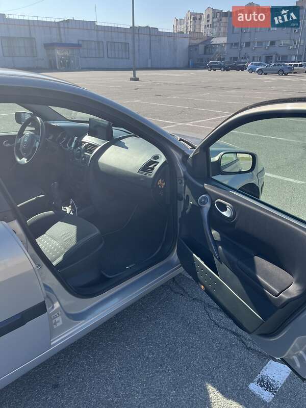 Седан Renault Megane 2005 в Києві