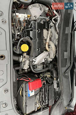 Хэтчбек Renault Megane 2006 в 