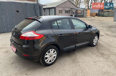 Хэтчбек Renault Megane 2009 в 