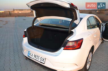 Седан Renault Megane 2019 в 