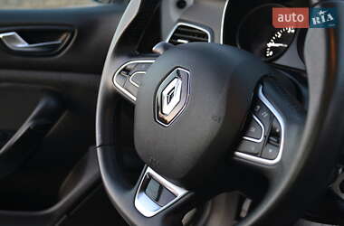 Седан Renault Megane 2019 в 
