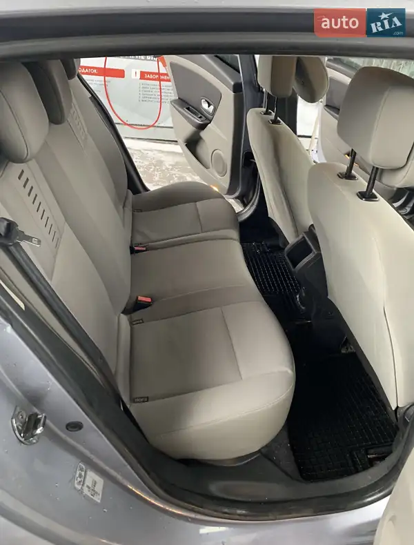 Хетчбек Renault Megane 2009 в 