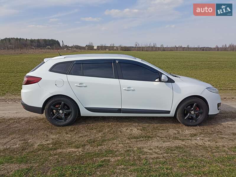 Универсал Renault Megane 2013 в Коростене
