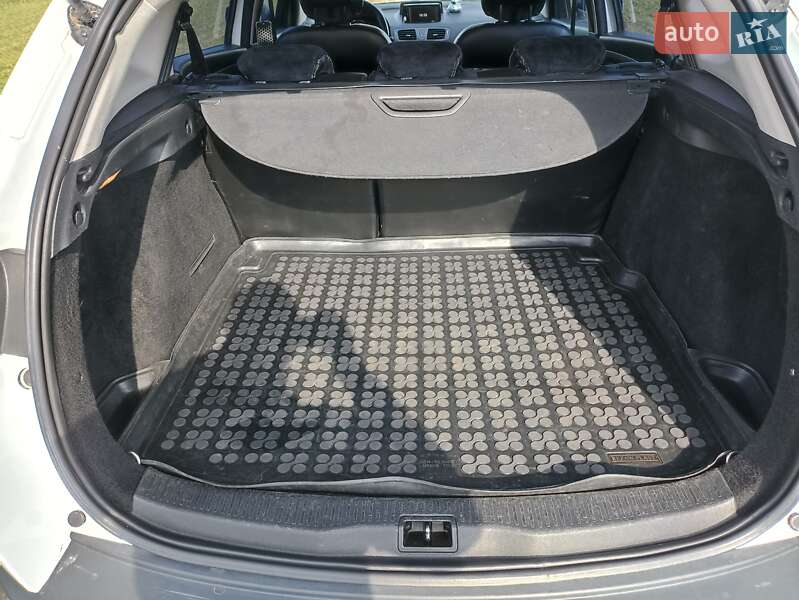 Универсал Renault Megane 2013 в Коростене