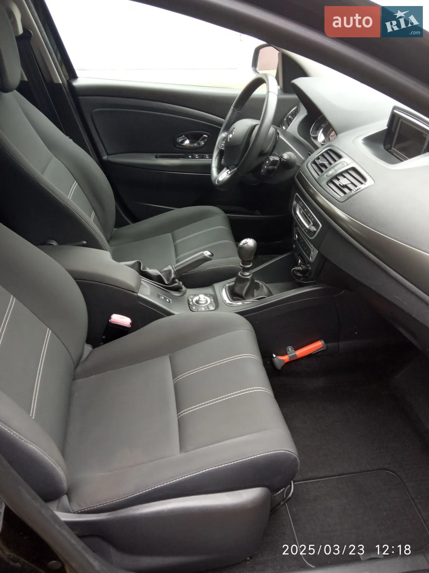 2013 Renault Megane - мініатюра 25