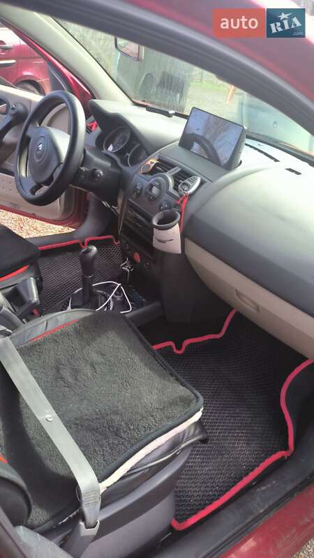 Седан Renault Megane 2006 в Днепре