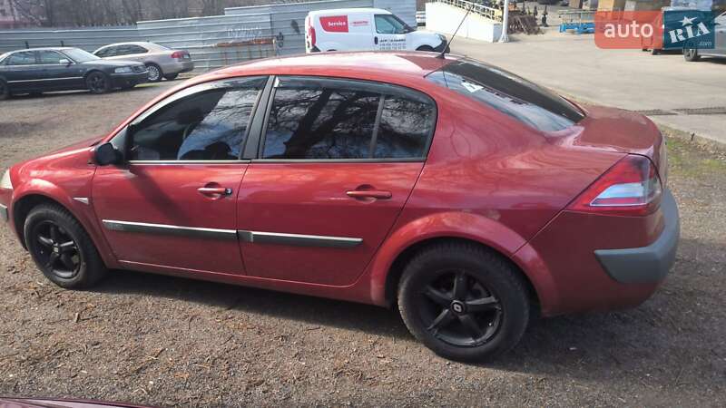 Седан Renault Megane 2006 в Днепре