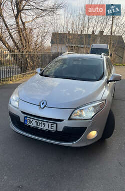 Универсал Renault Megane 2011 в 