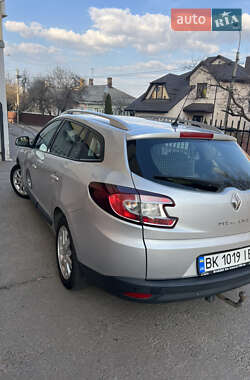 Универсал Renault Megane 2011 в 