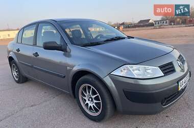Седан Renault Megane 2004 в 