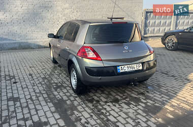 Хэтчбек Renault Megane 2003 в 