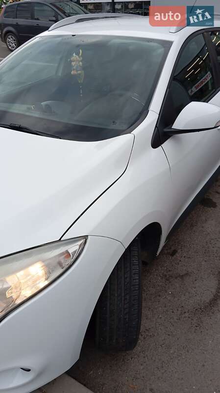Универсал Renault Megane 2011 в Перечине