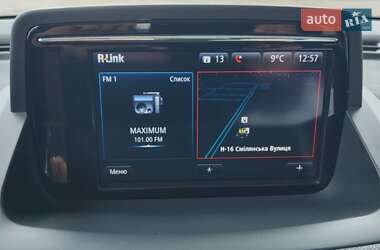 Хэтчбек Renault Megane 2014 в 