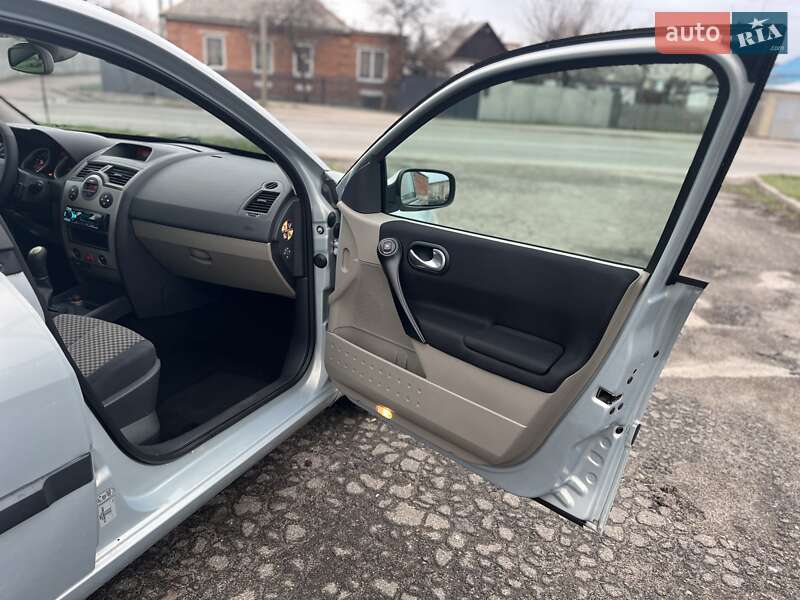 Седан Renault Megane 2003 в Лозовой