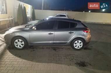 Хэтчбек Renault Megane 2008 в 
