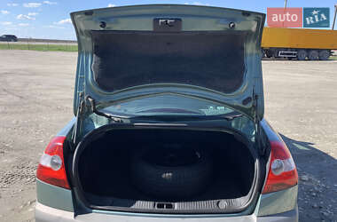 Седан Renault Megane 2005 в 