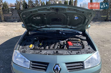 Седан Renault Megane 2005 в 