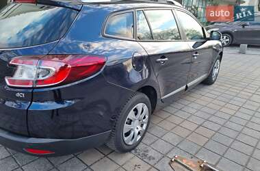 Универсал Renault Megane 2010 в 