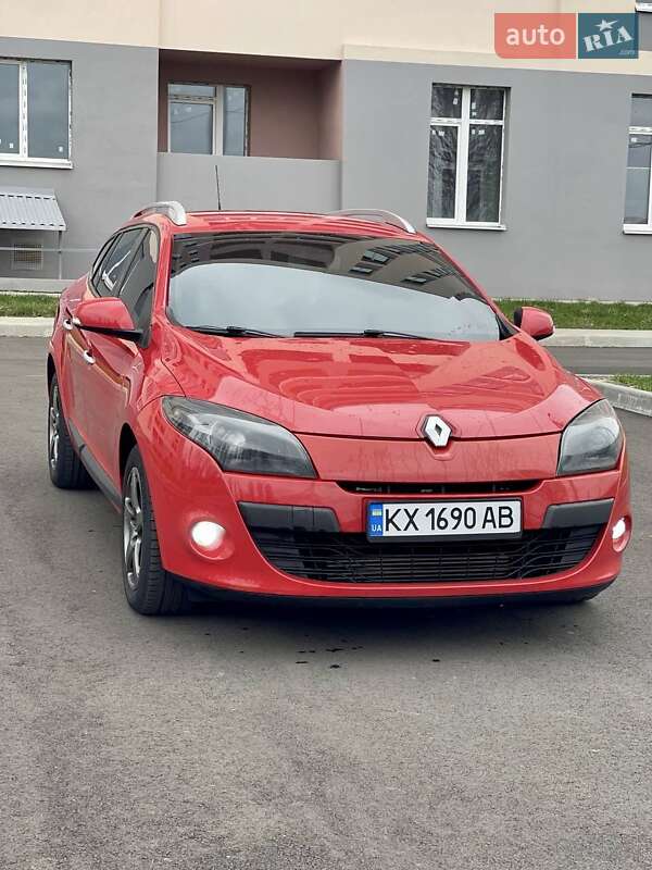 Универсал Renault Megane 2011 в 
