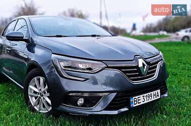 Седан Renault Megane 2019 в 