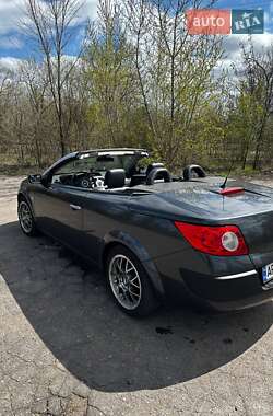 Кабріолет Renault Megane 2009 в 
