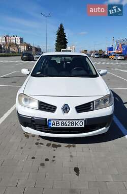 Хэтчбек Renault Megane 2006 в 
