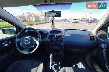Хэтчбек Renault Megane 2006 в 