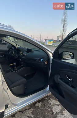 Универсал Renault Megane 2011 в 